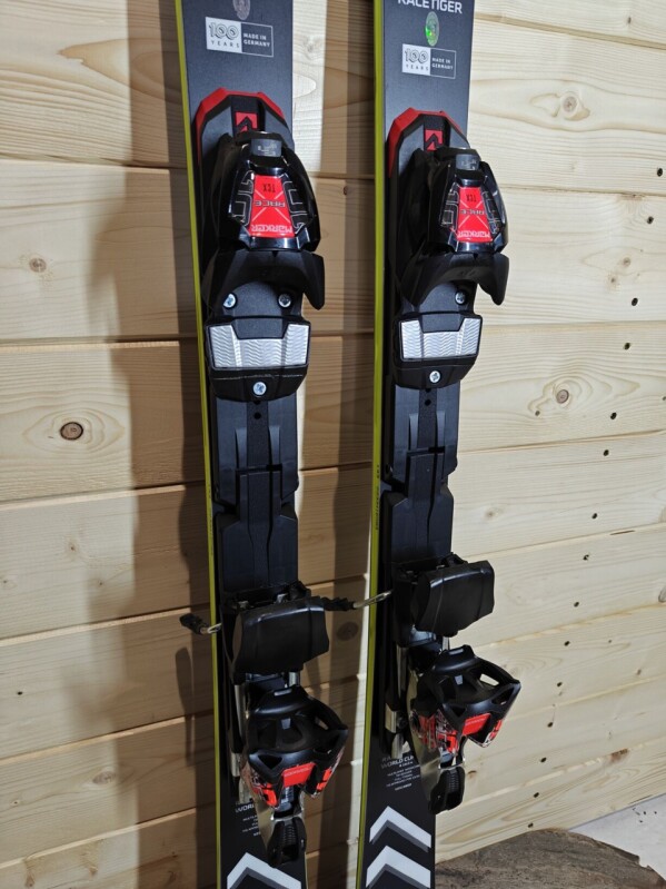 LYŽE VOLKL RACETIGER SL WORLDCUP JR FIS 143CM --MODEL 2024--